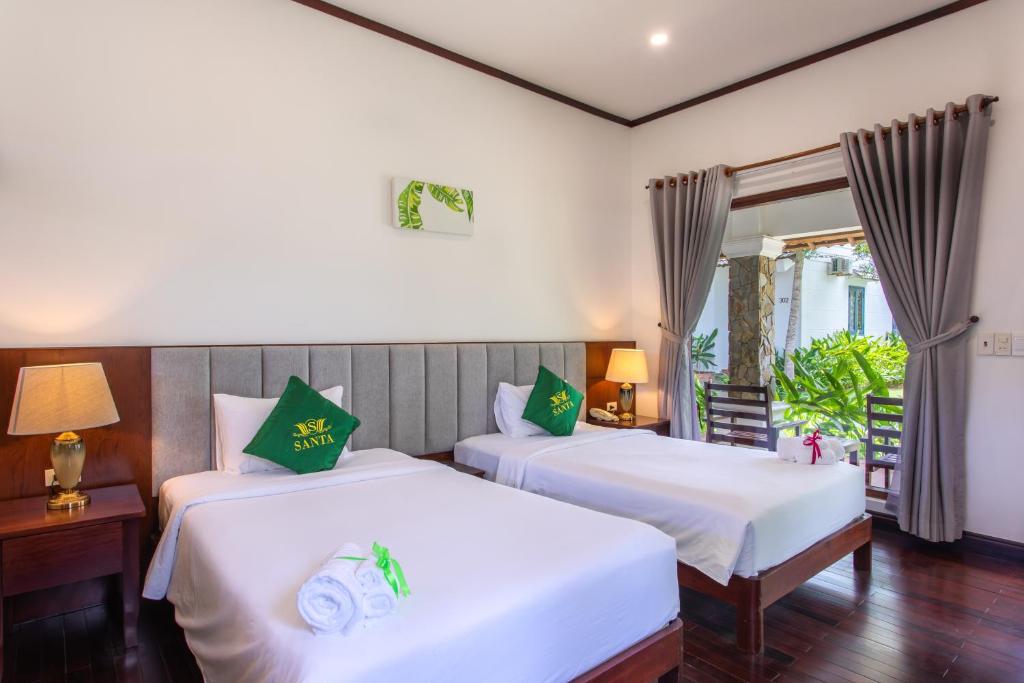 Phòng 2 Giường Đơn Nhìn Ra Khu Vườn