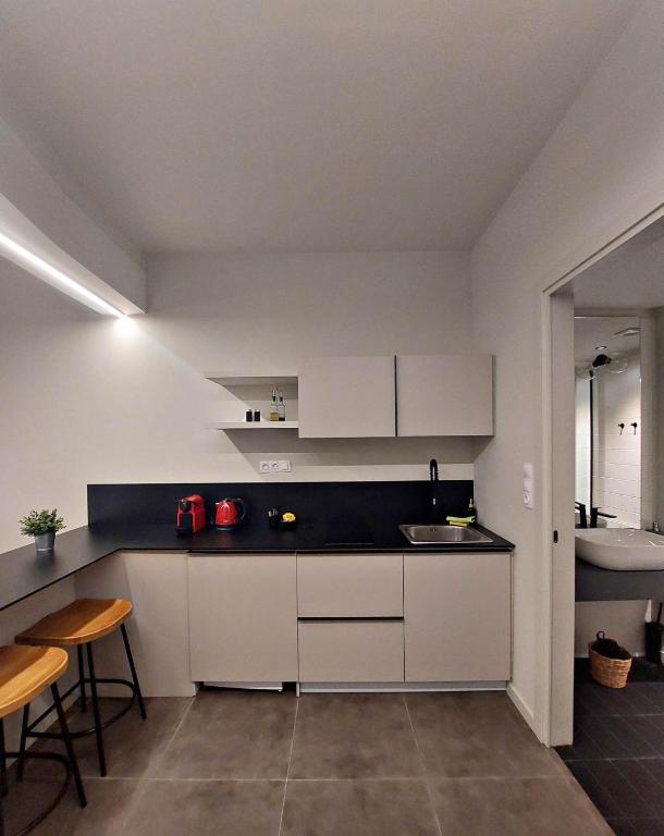 M17 Studios & Suites in the Heart of Athens - 12