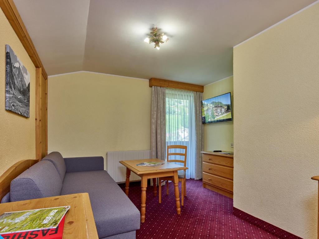 TV a/nebo společenská místnost v ubytování Hotel Erhart Sölden