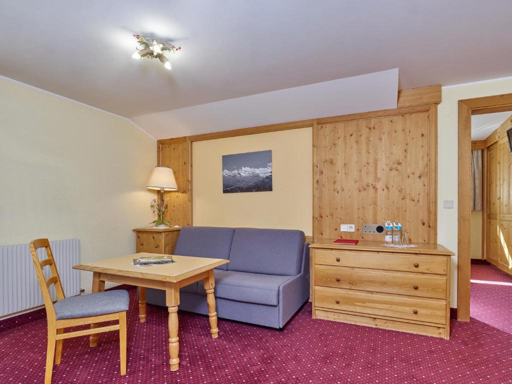 Posezení v ubytování Hotel Erhart Sölden