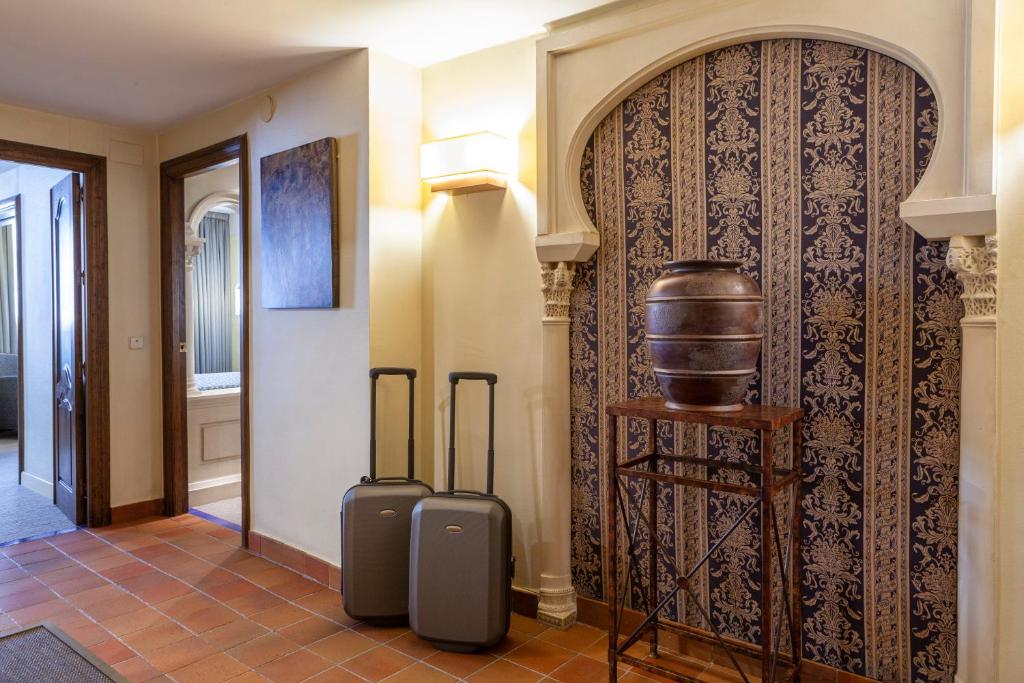 Hotel Macià Alfaros - Resim 44