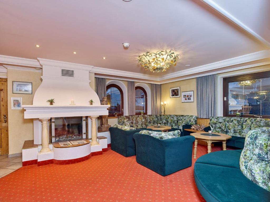 Posezení v ubytování Hotel Erhart Sölden