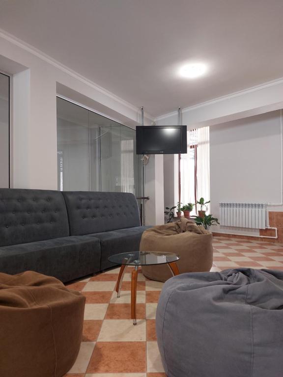 Posezení v ubytování University Hotel Tsakhkadzor