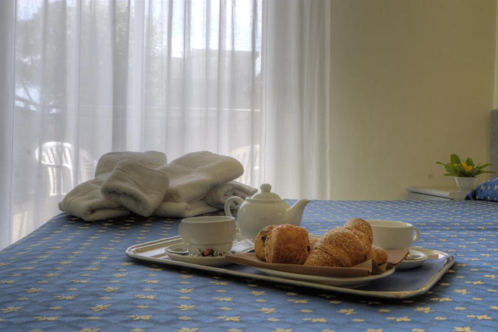 Jídlo v hotelu nebo okolí