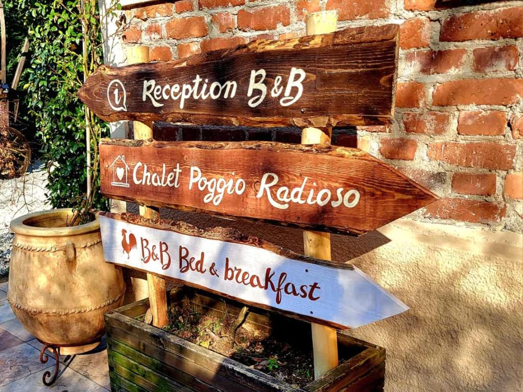 Certifikát, hodnocení, plakát nebo jiný dokument vystavený v ubytování B&B Relais Cascina al Campaccio