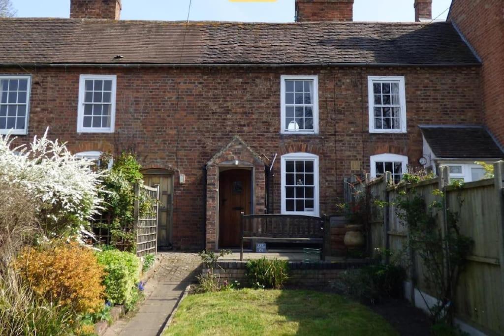 Charming Grade 2 Listed cottage, UptonuponSevern, Upton upon Severn Updated 2024 Prices