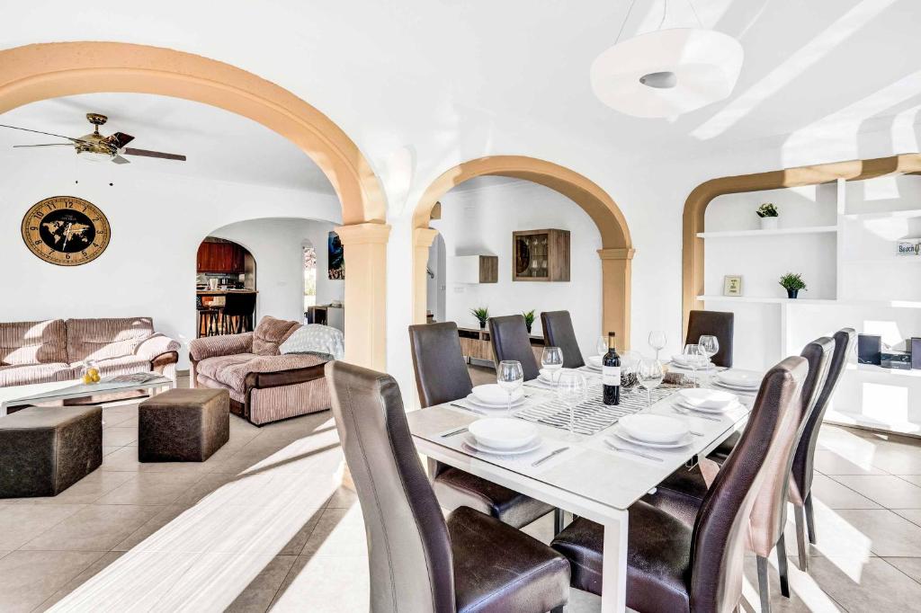 Villa Matthias, Casas de Torrat – Updated 2023 Prices