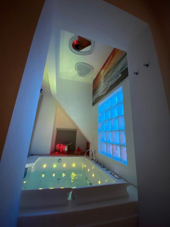 Fotografie z fotogalerie ubytování Visavi' Luxury Room v destinaci Torre a Mare