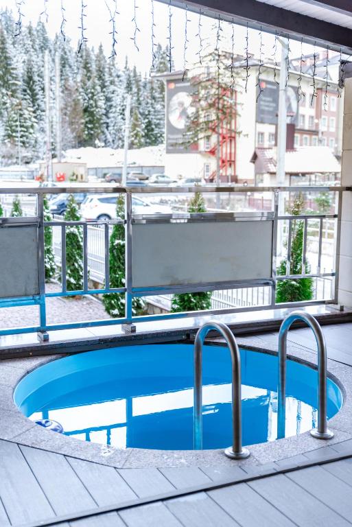 Bazén v ubytování Continental SPA Resort nebo v jeho okolí