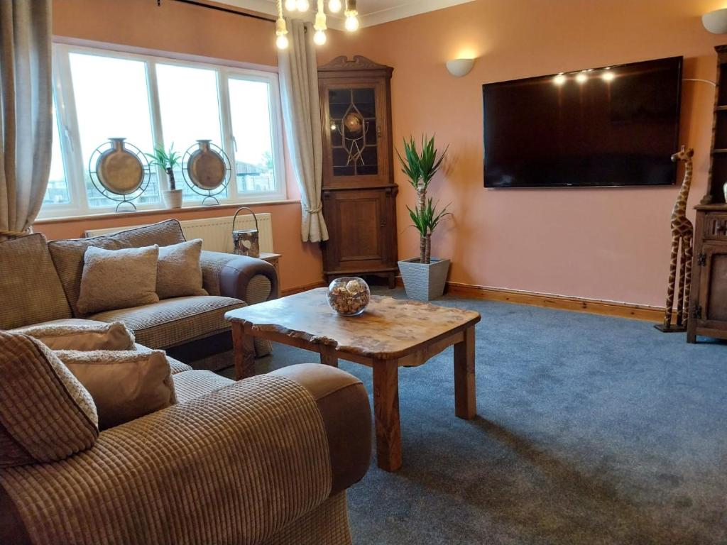 3Bed Apartment in Lowestoft with sea views, Lowestoft Updated 2023