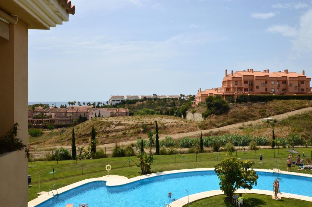 Bazén v ubytovaní Pinares 3 Bed Luxury Apt El Faro alebo v jeho blízkosti