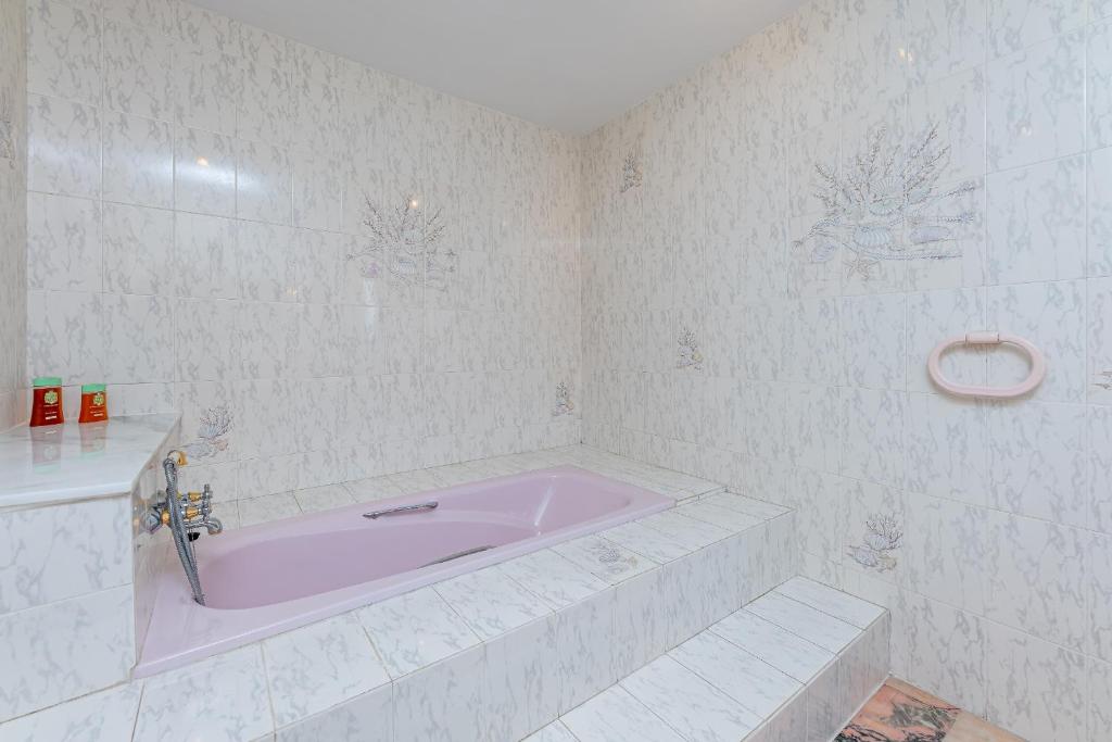 Kúpeľňa v ubytovaní Villa with Pool in the heart of Mijas Pueblo