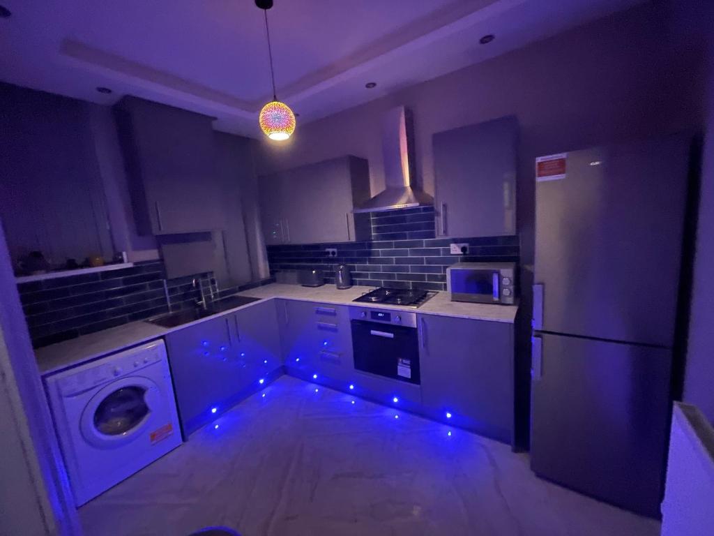 Kuchyň nebo kuchyňský kout v ubytování Imperial Suites Bradford