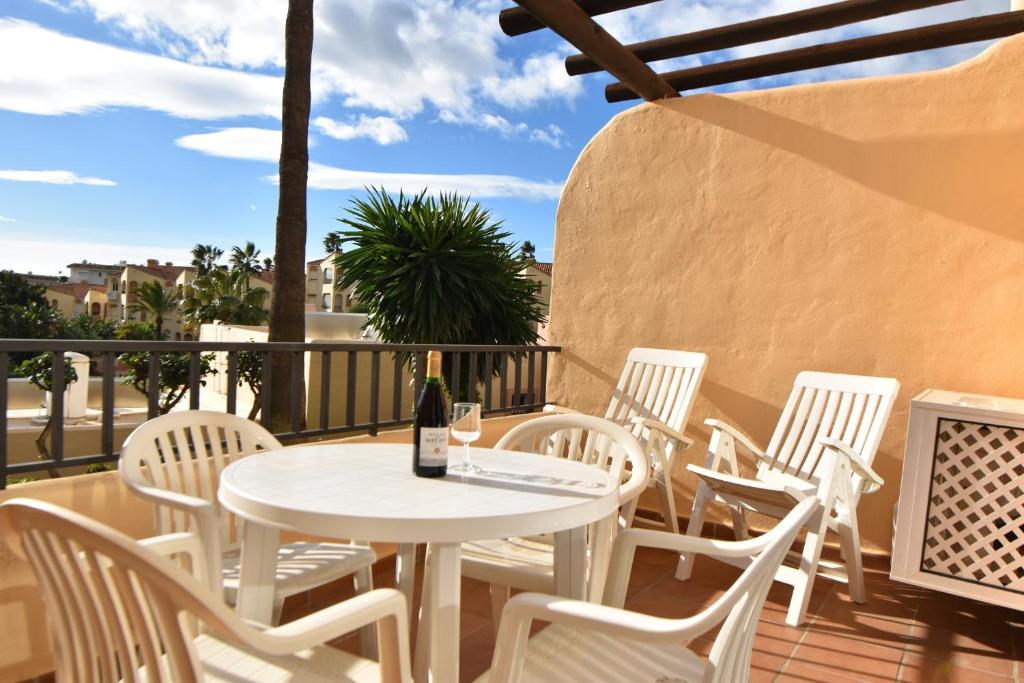 Balkon lub taras w obiekcie Studio Apt Walking Distance to Beach Wyndham Resor