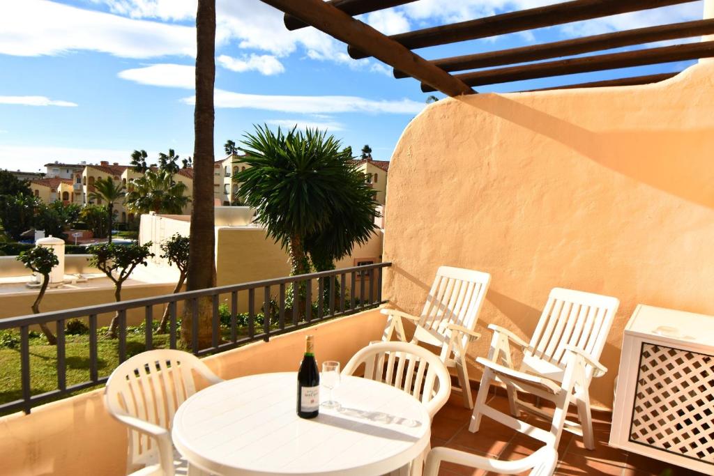 Balkon lub taras w obiekcie Studio Apt Walking Distance to Beach Wyndham Resor