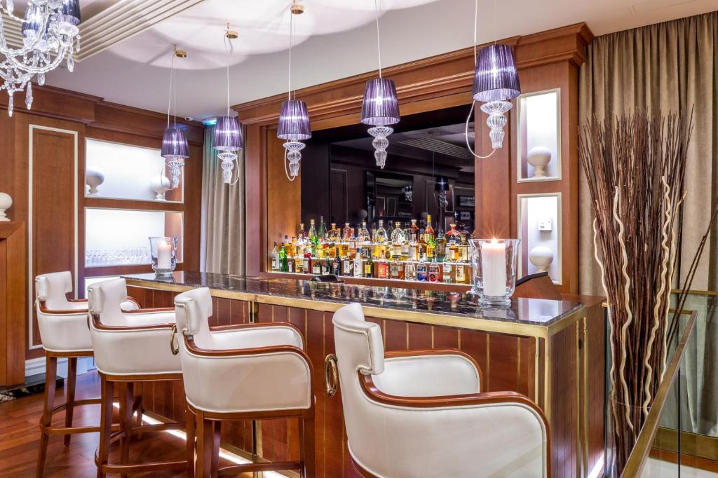 Hotel Century - Resim 14