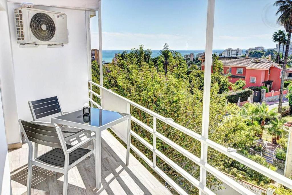 Balkón nebo terasa v ubytování Stunning 1 bed apt Benalmadena