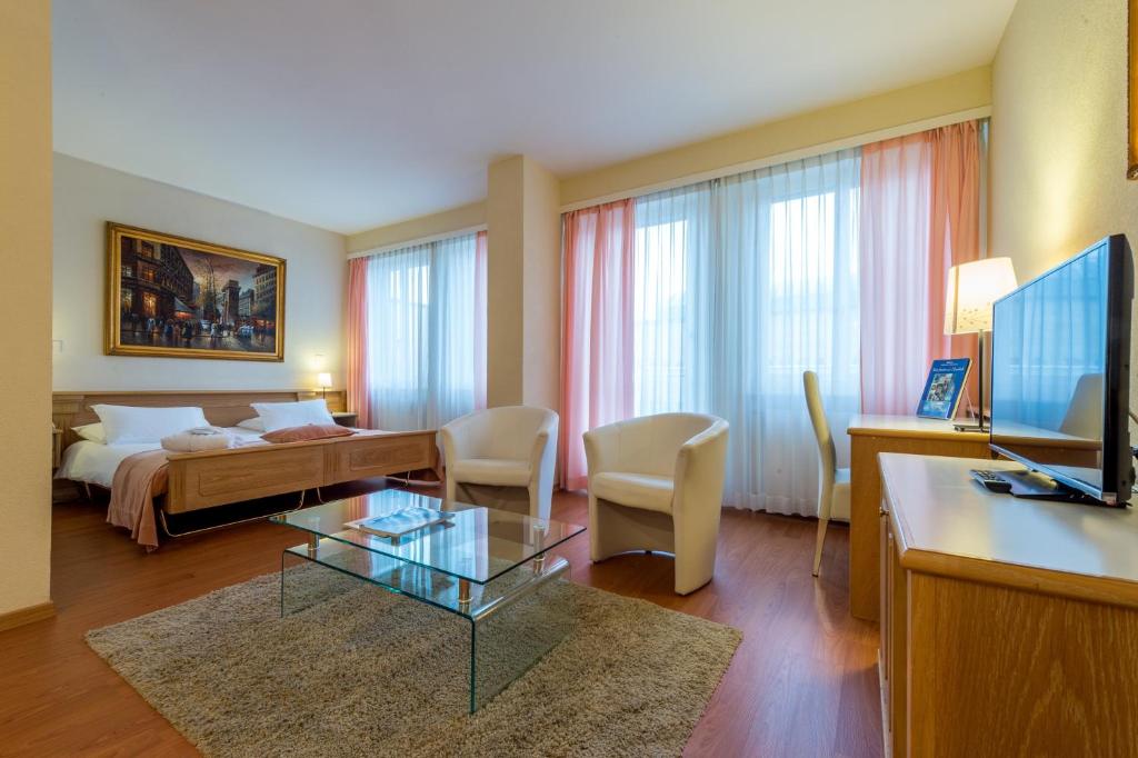 Hotel Century - Resim 10