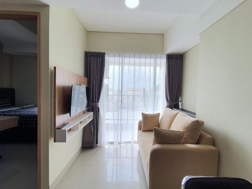 PADINA SUITESにあるテレビまたはエンターテインメントセンター