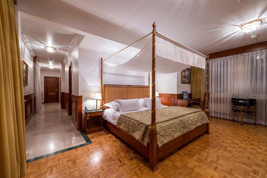 Hotel Century - Resim 5