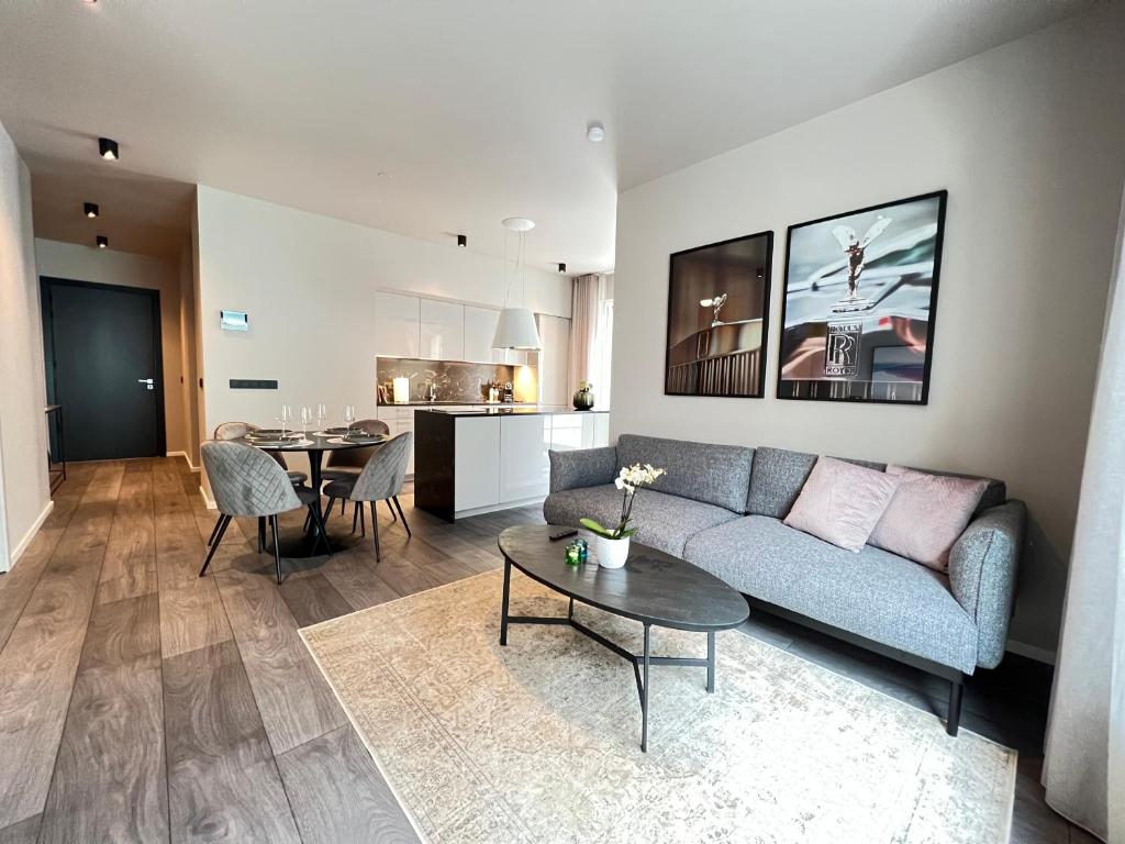 Posezení v ubytování Modern Apt in Central Reykjavík