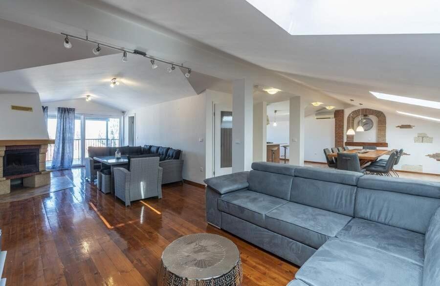 Posezení v ubytování Penthouse Lorena