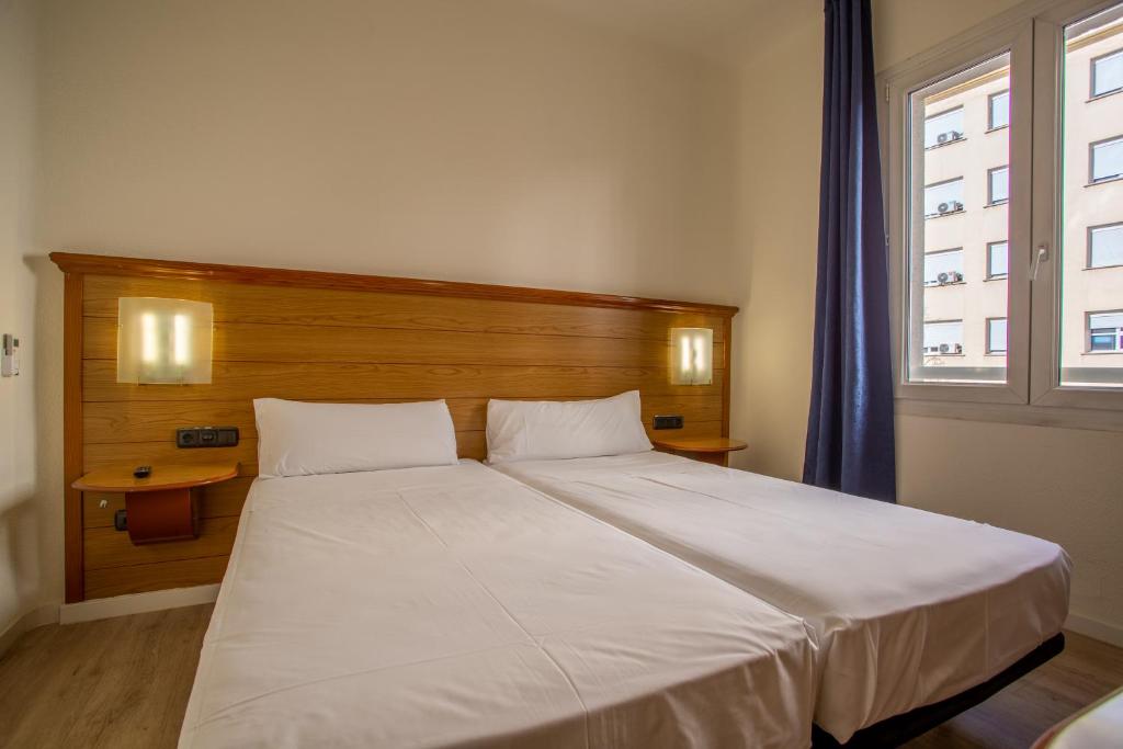 Negresco Gran Via - Resim 28