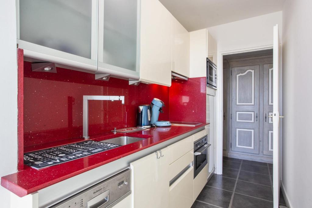 Kuchnia lub aneks kuchenny w obiekcie Appartement Temerland - 4 étoiles - Welkeys