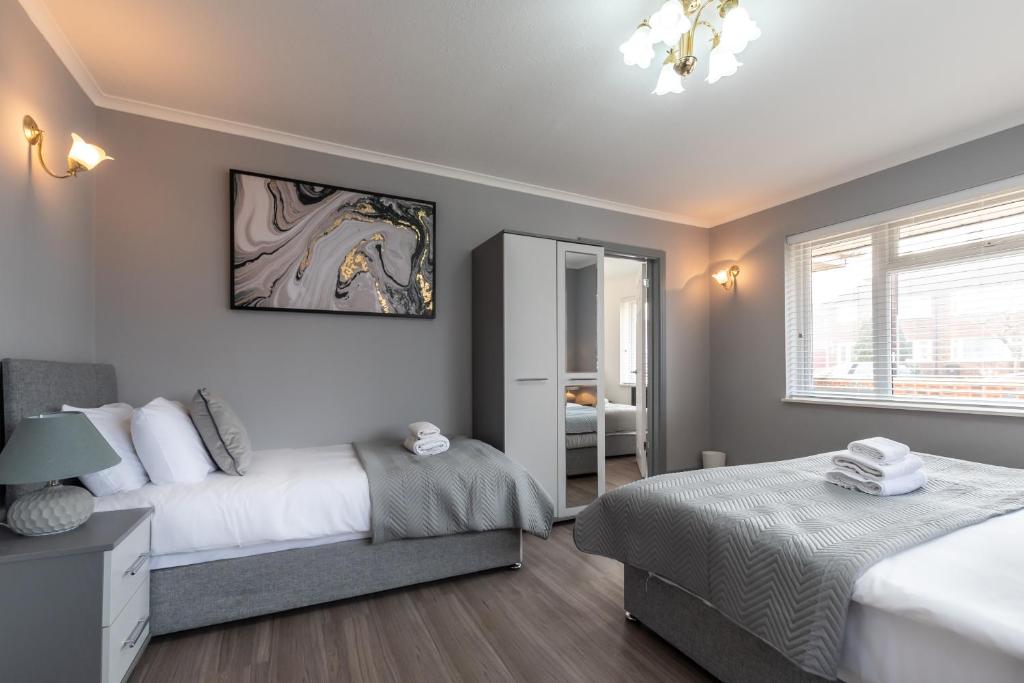 Woodley house, Reading Updated 2023 Prices