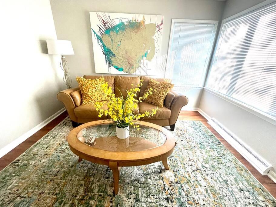 *Charming Beauty awaits you! - Housity