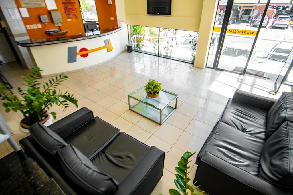 Posezení v ubytování Hotel Piramide Pituba - Av Paulo VI