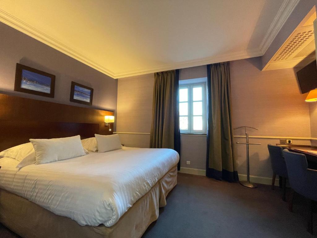 Hôtel Au Logis des Remparts - Habitación Doble