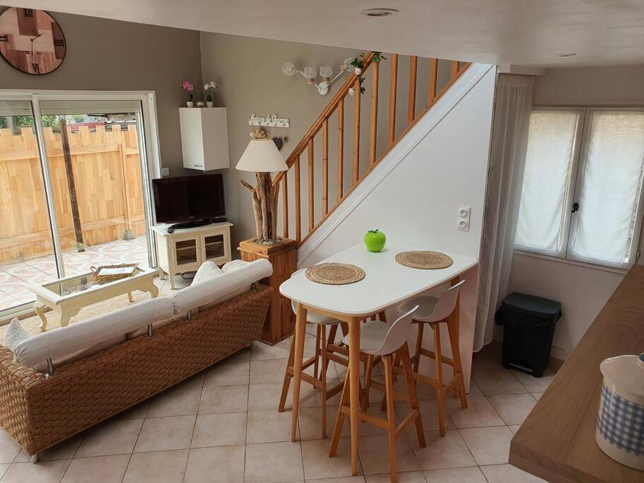 Zdjęcie z galerii obiektu Maison avec Jacuzzi privatif et terrasse N’1 w mieście Équihen-Plage