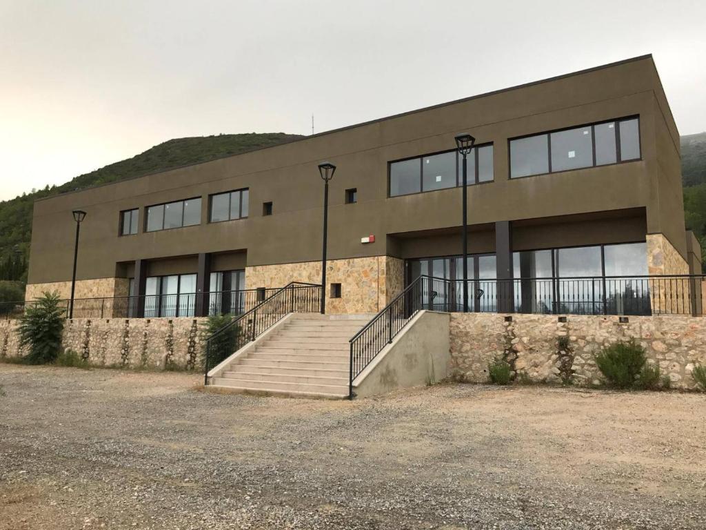 The building in which a hosteleket is located