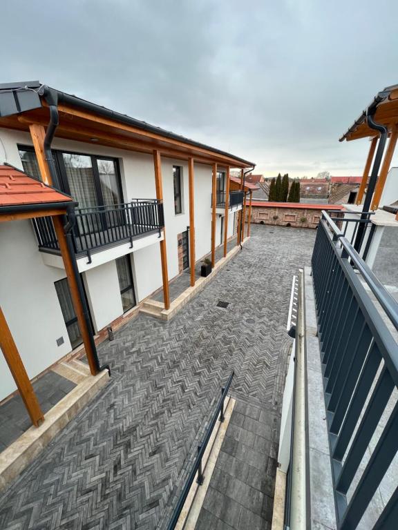 Balkón nebo terasa v ubytování H11 ROOMS ESZTERGOM