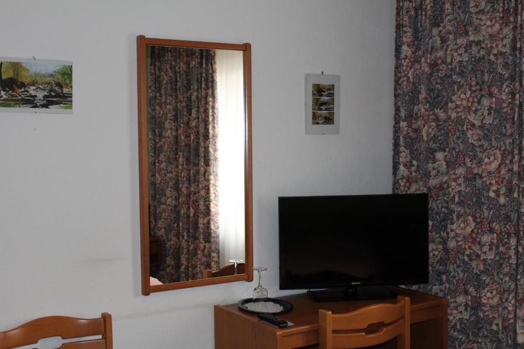 TV a/nebo společenská místnost v ubytování Hotel de Foetz