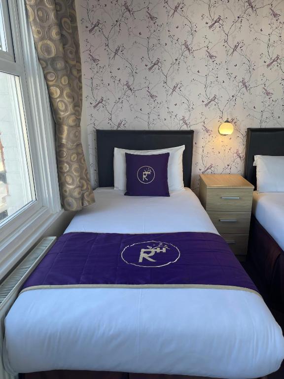 
Standard Family Room
