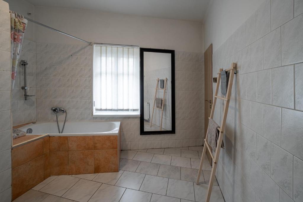 Koupelna v ubytování Apartmá u Baštů