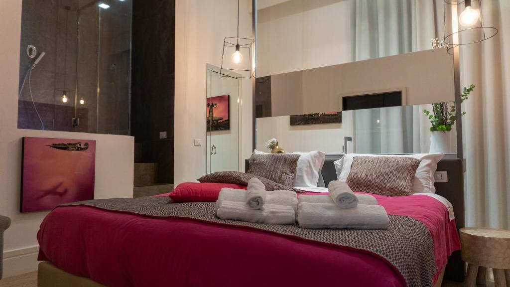 Postel nebo postele na pokoji v ubytování XENIA LUXURY ROOMS