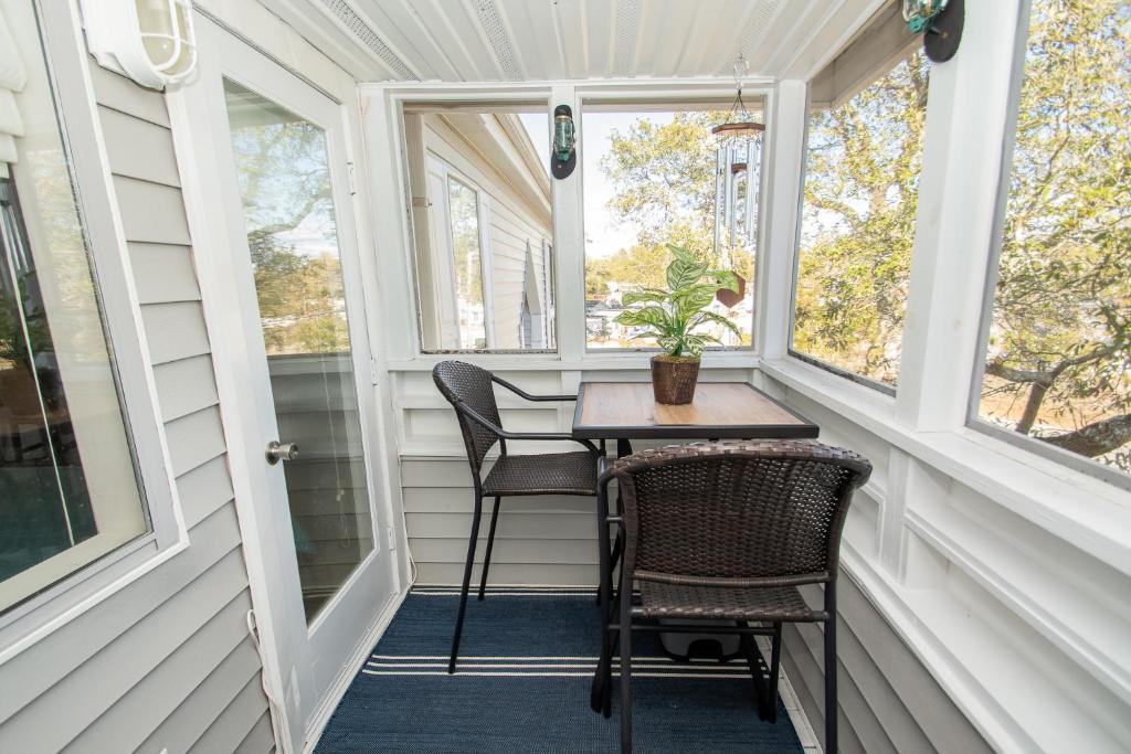 Arcadian Dunes 302 by Palmetto Vacation Rentals, Myrtle Beach (updated