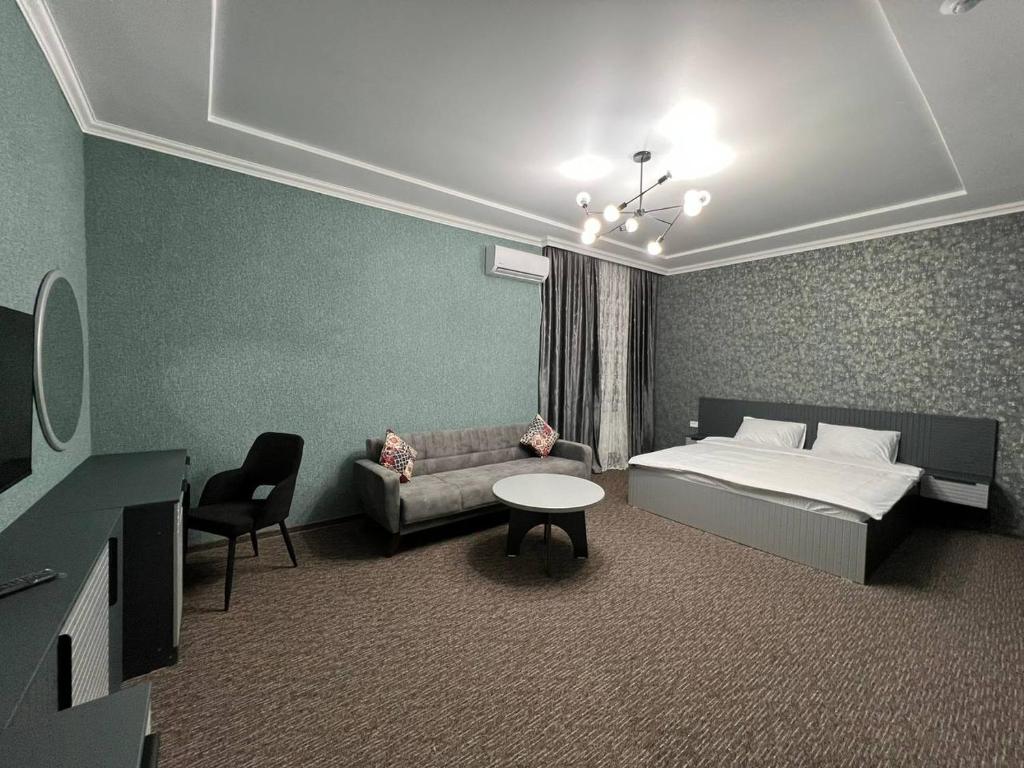 Rooms Hotel Semey - Suite