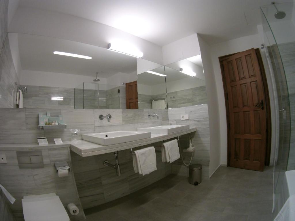 Parador de Santiago - Hostal Reis Catolicos - 16