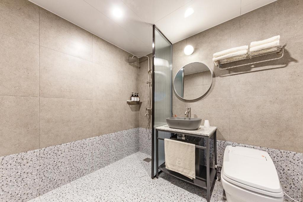 Brown Dot Hotel Cheonan Buldang - Deluxe Double Room