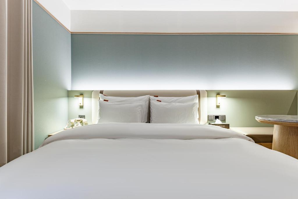 Brown Dot Hotel Cheonan Buldang - Deluxe Double Room With Shower