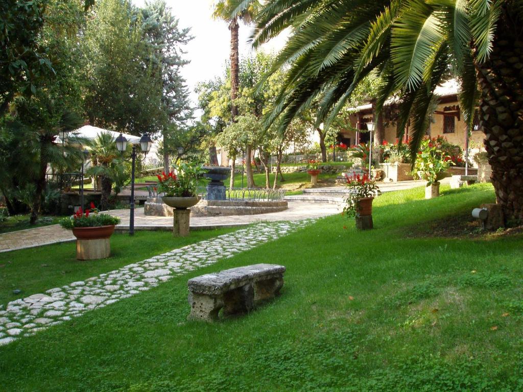 Zahrada ubytování Hotel Il Cavalier D'Arpino