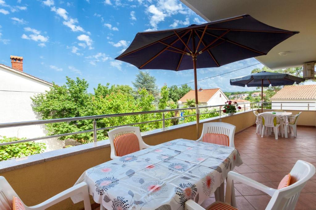 Balkón nebo terasa v ubytování Apartments Svalina