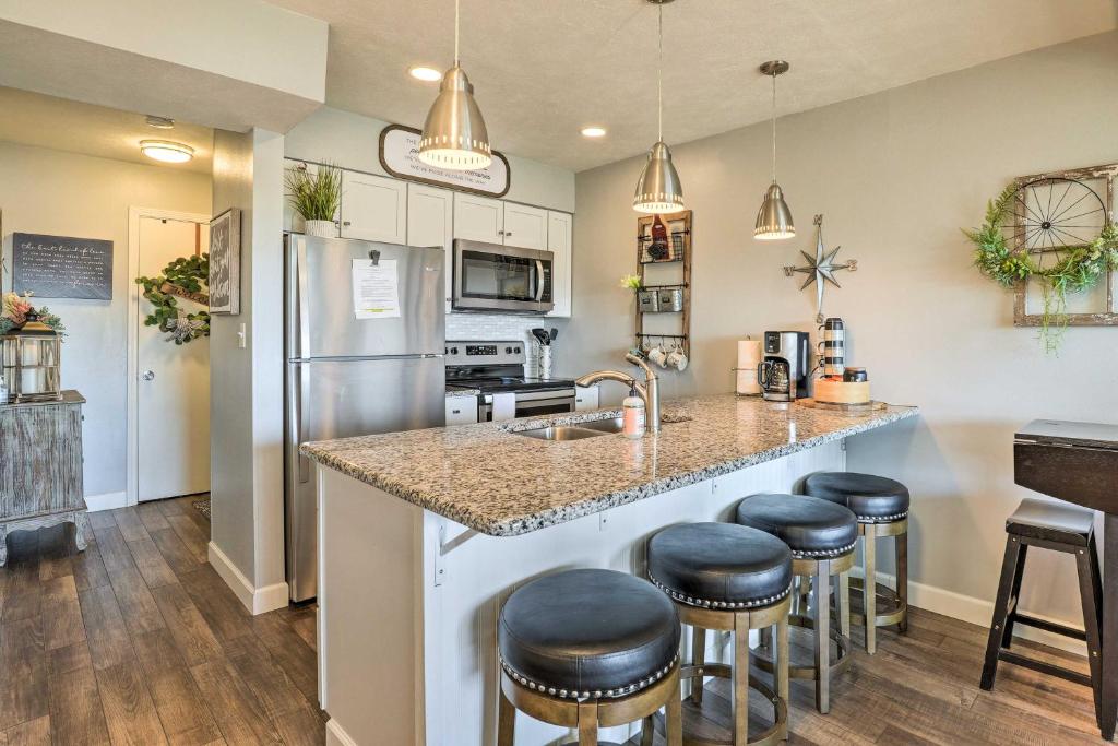 Reeds Spring Condo Near Silver Dollar City!, Reeds Spring Updated