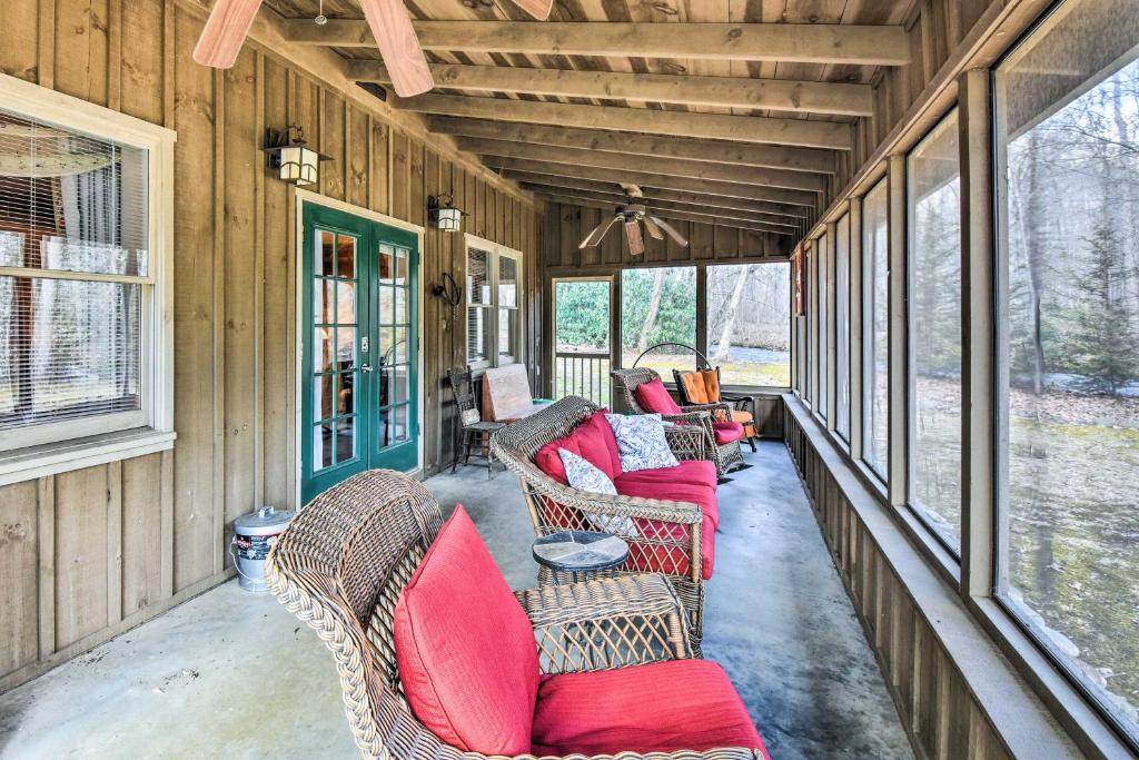 Tranquil Riverfront Clayton Vacation Rental!, Clayton Bijgewerkte