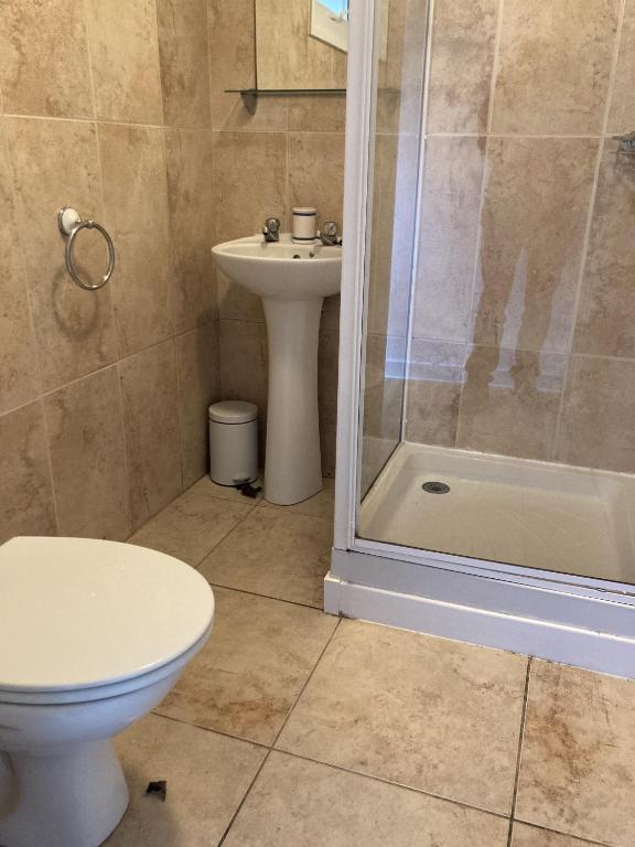 Koupelna v ubytování Whiteshell Chalets