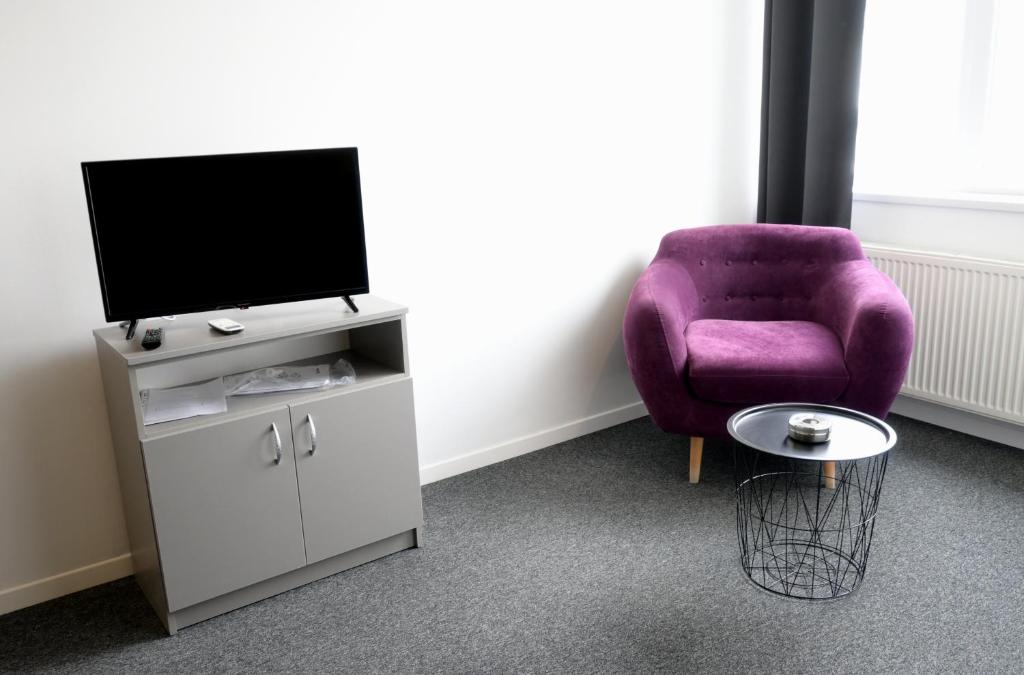 Luana Airport Apartments #6 - One-Bedroom Apartment